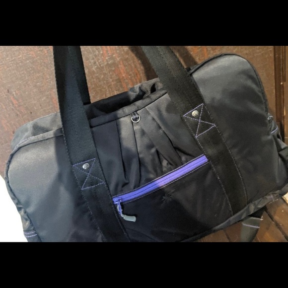 Athleta duffle gym bag - like new - black /purple - Picture 2 of 4